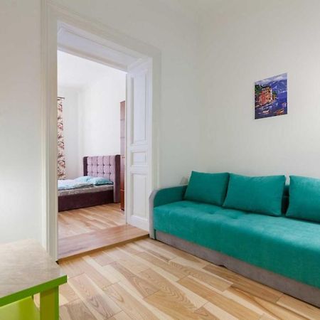 Три Кімнати Вулиця Грушевського 9 Центр Міста Львів Appartement Buitenkant foto
